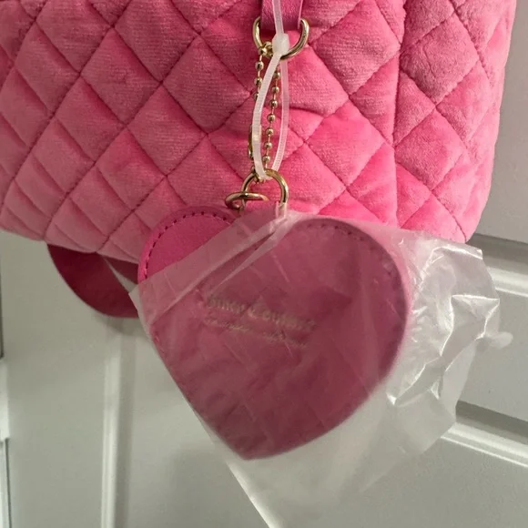Juicy Couture JUICY PINK
ROYAL MOMENT MEDIUM BACKPACK, hot-Pink Quilted Backpack - Picture 3 of 9